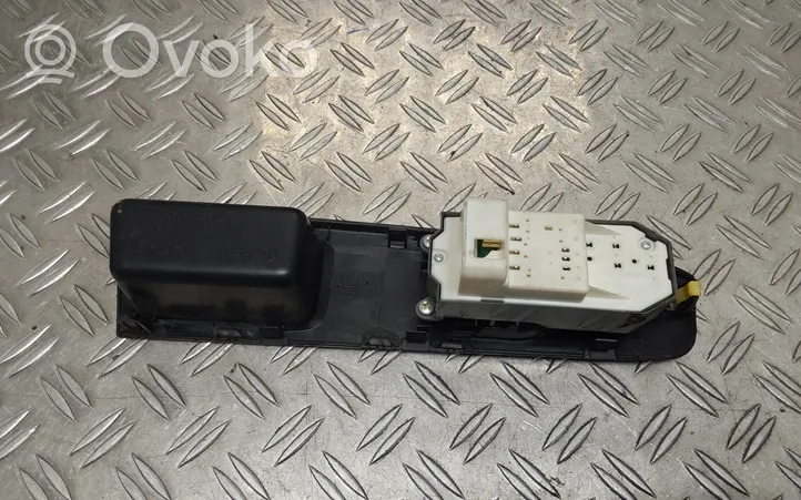 Toyota Yaris Interruptor del elevalunas eléctrico 742320D670