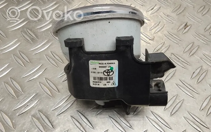 Toyota Yaris Priešrūkinis žibintas priekyje 8122002110