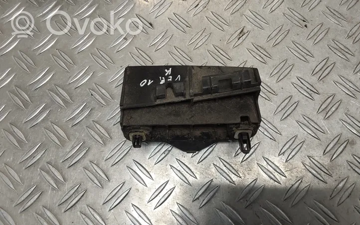 Toyota Verso Staffa di rinforzo montaggio del paraurti posteriore 525630F020