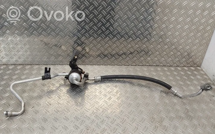 Toyota Corolla Verso AR10 Ilmastointilaitteen putki (A/C) 