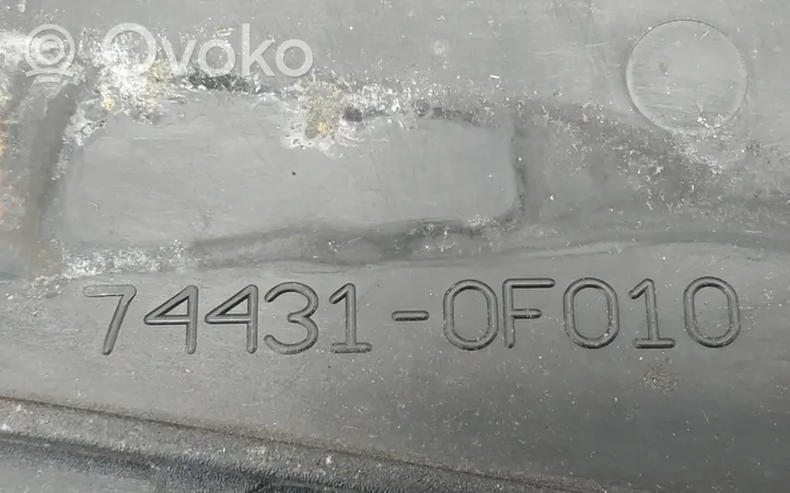 Toyota Corolla Verso AR10 Półka akumulatora 744310F010