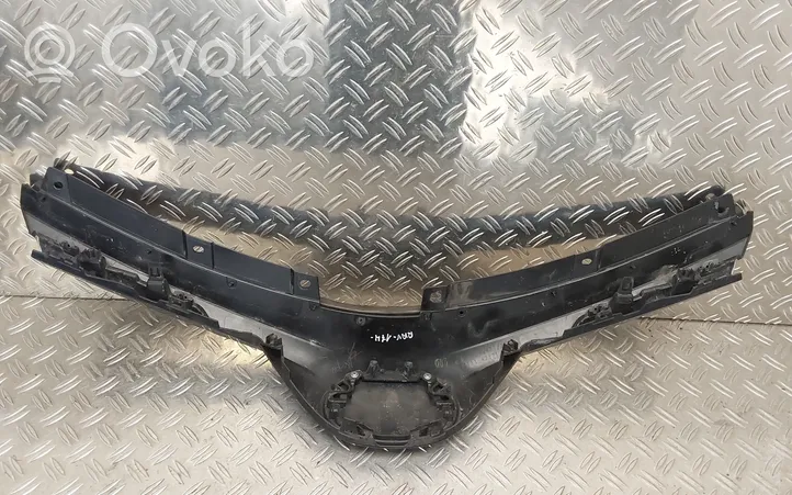 Toyota RAV 4 (XA40) Etupuskurin ylempi jäähdytinsäleikkö 5310142411