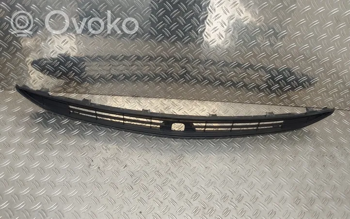 Toyota RAV 4 (XA40) Rejilla inferior del parachoques delantero 5311242110