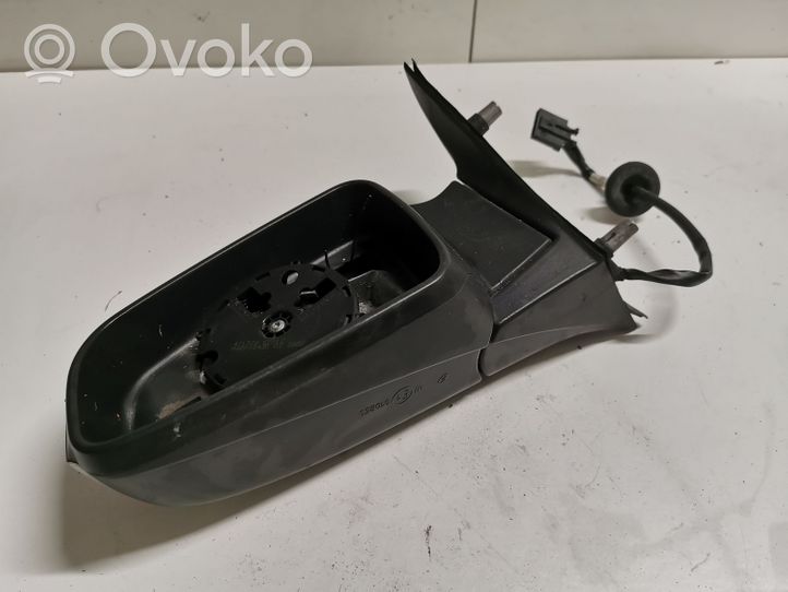 Opel Zafira B Manual wing mirror 13131971