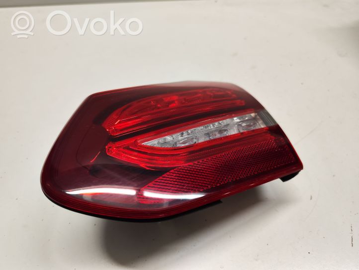 Mercedes-Benz C W205 Lampy tylnej klapy bagażnika A2059061603