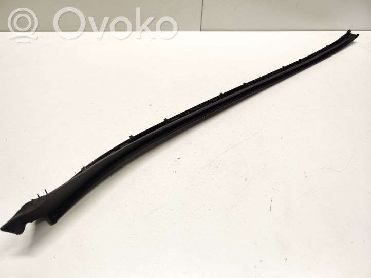 A2056900182 Mercedes-Benz C W205 Dachzierleiste, 35.00 € | RRR 