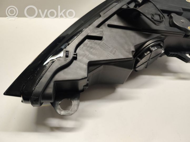 Audi A3 S3 8V Lampa przednia 8V0941006E