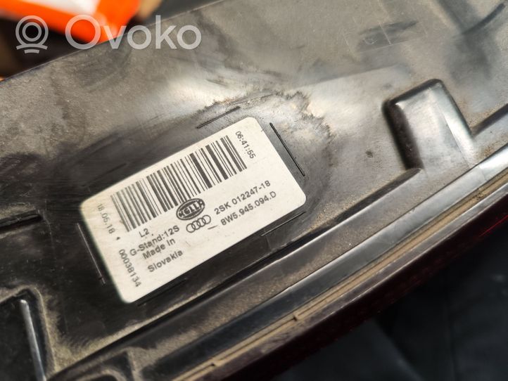 Audi A4 S4 B9 Takaluukun takavalot 8W5945094D