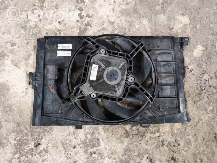 BMW i3 Convogliatore ventilatore raffreddamento del radiatore 15272311