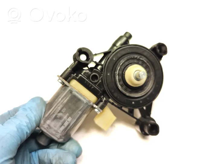 Audi Q3 F3 Etuoven ikkunan nostomoottori 5Q0959802C