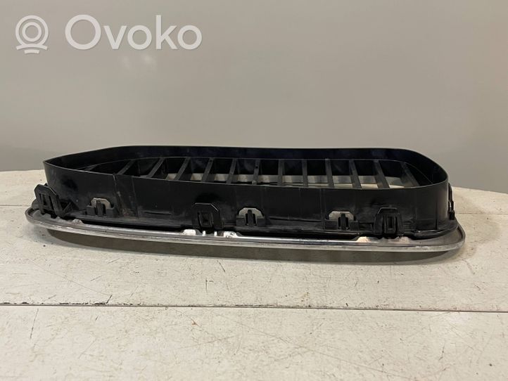 BMW 7 F01 F02 F03 F04 Atrapa chłodnicy / Grill 10627110