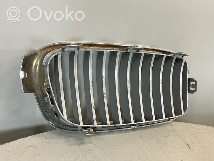 BMW 3 F30 F35 F31 Grille calandre supérieure de pare-chocs avant 51137255411