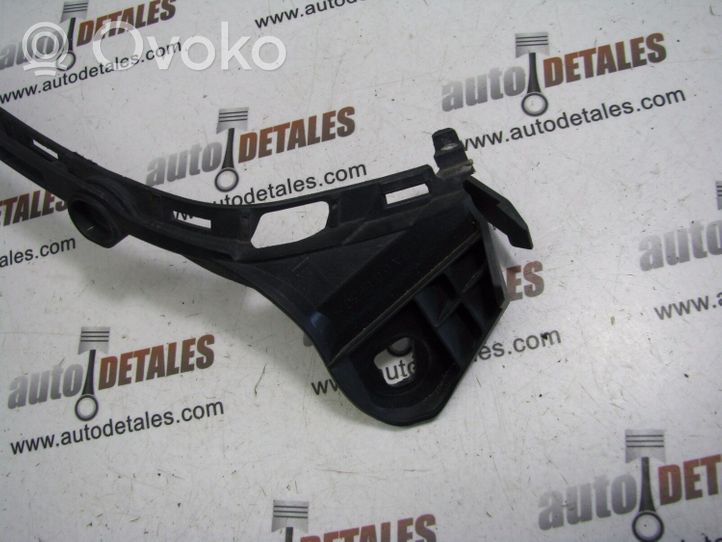 Mercedes-Benz B W245 Soporte de montaje del parachoques trasero A1698851321