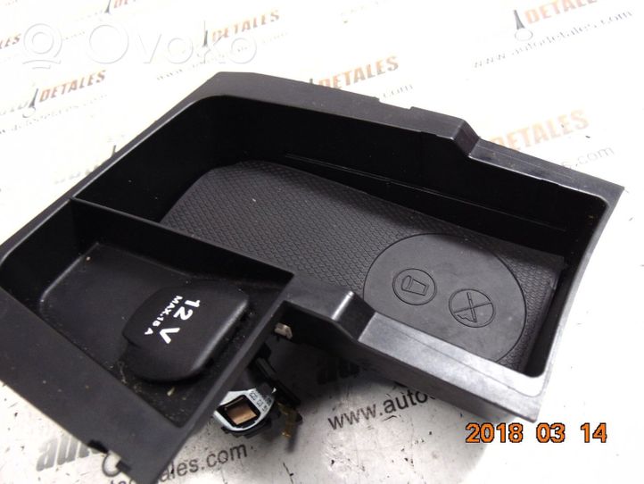 Mercedes-Benz A W169 Altra parte interiore A1698100179