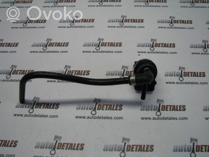 Mercedes-Benz GL X164 Valve vacuum A2124702793