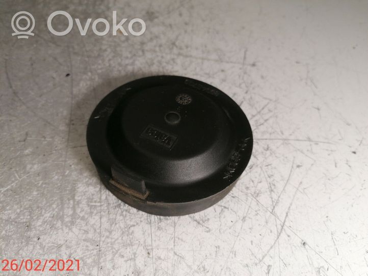 Volvo XC90 Osłona żarówki lampy przedniej 89045709