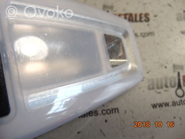 BMW 2 F46 Lampka podsufitki tylna 9288995