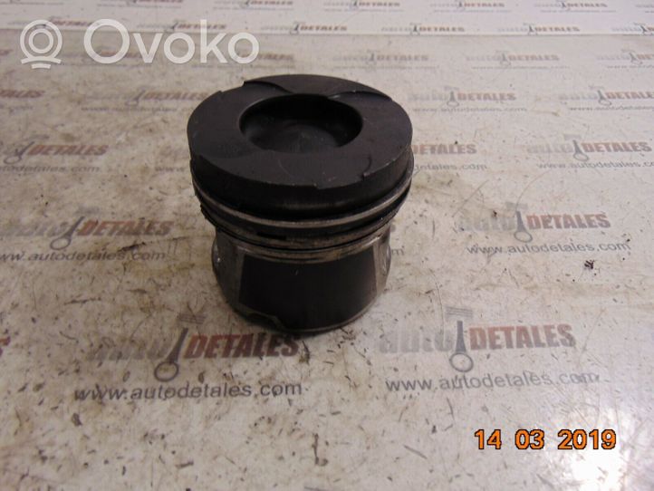 Mercedes-Benz A W168 Piston 