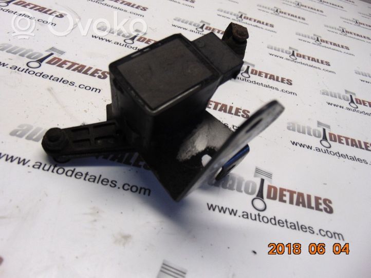 Mercedes-Benz E W210 Sensore di livello faro/fanale A0105427717