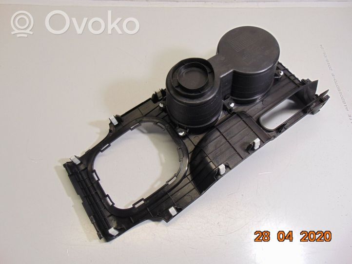 Hyundai ix35 Contour de levier de vitesses 846522S000