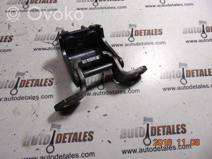 Honda CR-V Rear door upper hinge 