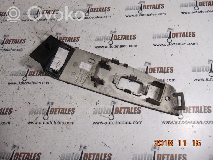 Mercedes-Benz S W220 Support bouton lève vitre porte arrière A2208100551