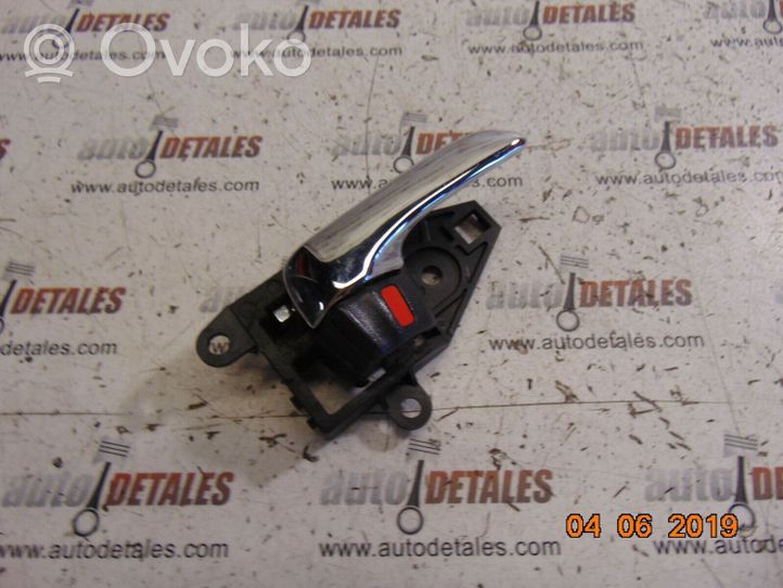 Toyota Avensis Verso Rear door interior handle 