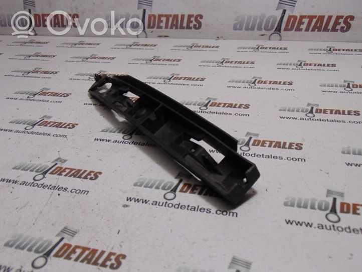 Mitsubishi Space Star Soporte del parachoques delantero MR913166