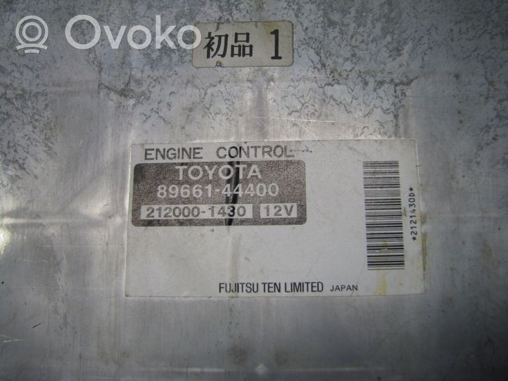 Toyota Avensis Verso Moottorin ohjainlaite/moduuli 8966144400