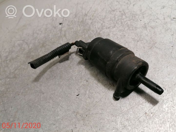 Nissan Primera Pompe de lave-glace de pare-brise 20860