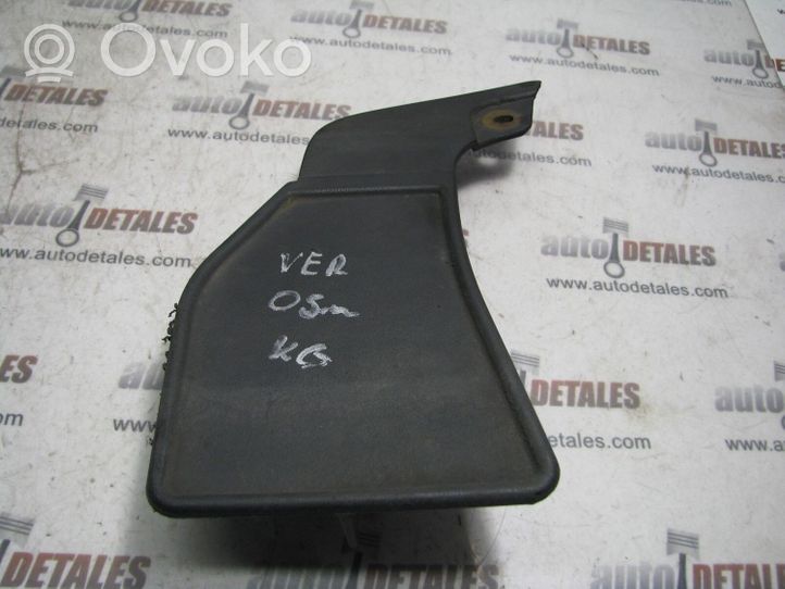 Toyota Corolla Verso AR10 Galinis purvasargis 65632