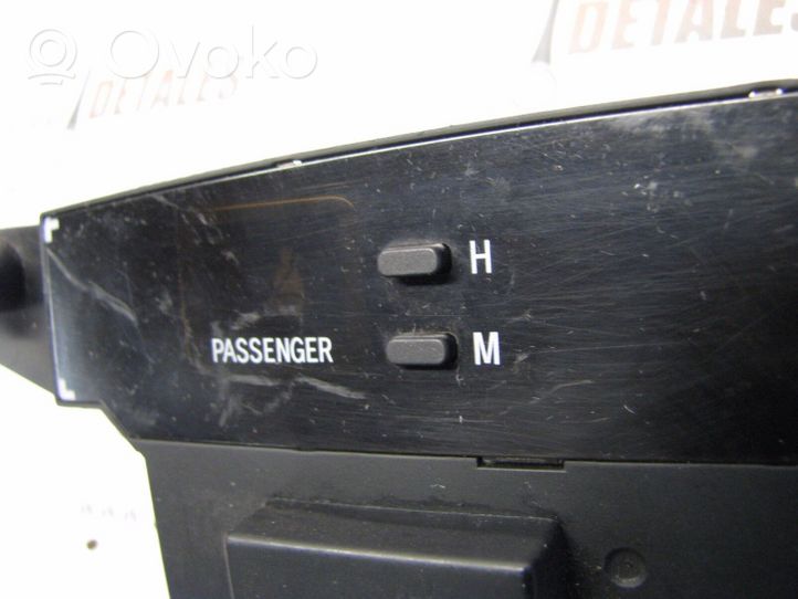 Toyota Camry Monitori/näyttö/pieni näyttö 8391033070