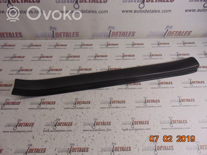 Toyota Corolla Verso AR10 Garniture marche-pieds avant 679130F010