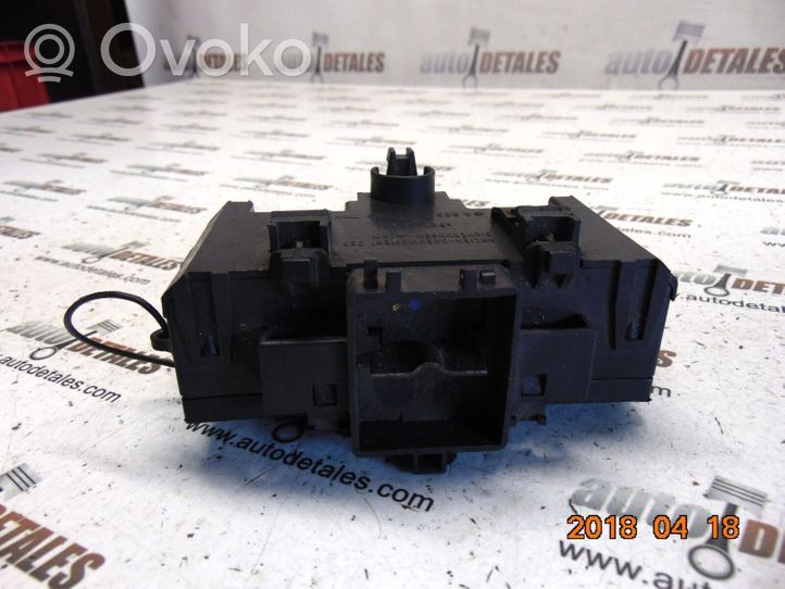 Mercedes-Benz C AMG W203 Fuse module A2035450803