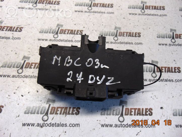 Mercedes-Benz C AMG W203 Fuse module A2035450803