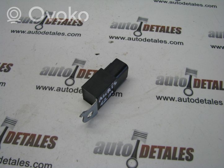 Toyota Auris E180 Autres relais 9098004179