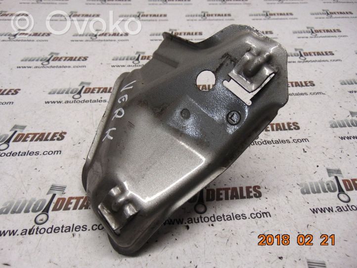 Toyota Corolla Verso E121 Support phare frontale 