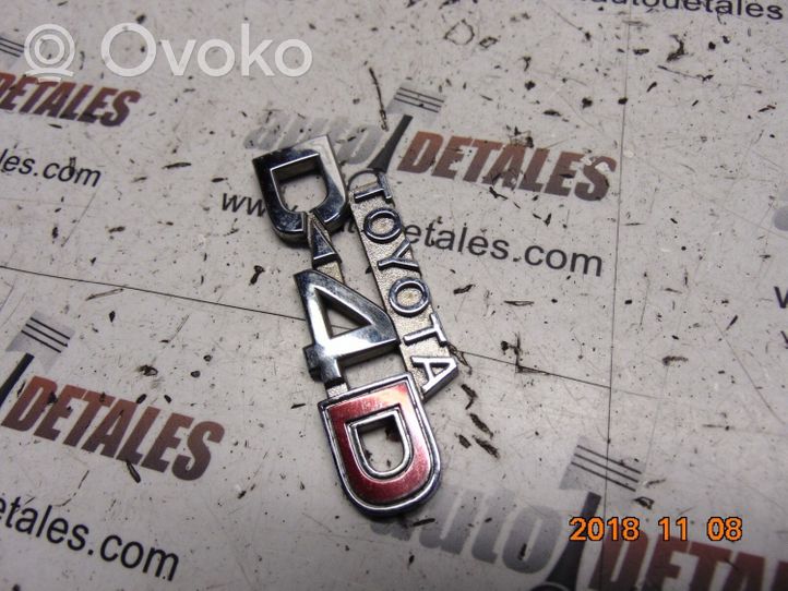 Toyota Corolla Verso E121 Logo, emblème de fabricant 