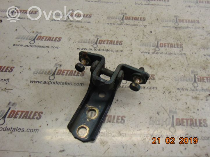 Mitsubishi Space Wagon Front door lower hinge 