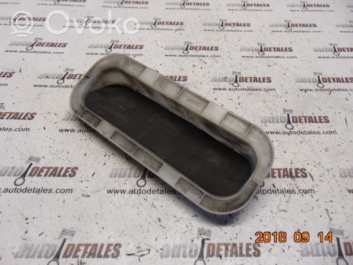 Toyota Avensis T270 Évent de pression de quart de panneau 6293105030