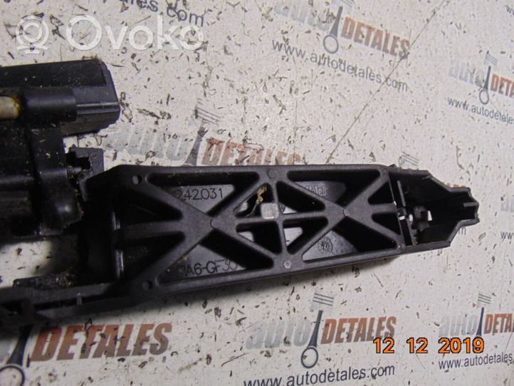 Toyota Corolla E120 E130 Support extérieur, poignée de porte arrière 242031