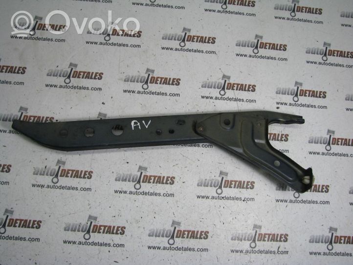 Toyota Avensis T220 Staffa del pannello di supporto del radiatore 