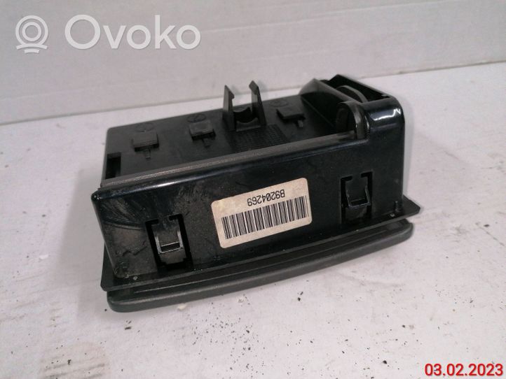 Volvo V70 Peleninė panelėje 9204274