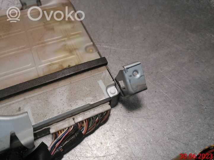 Toyota Yaris Sterownik / Moduł ECU 8966152082