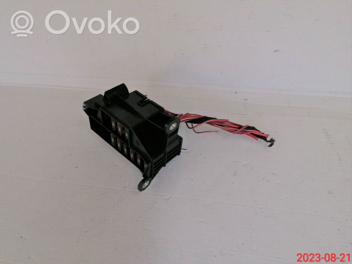 Mercedes-Benz GL X166 Module de fusibles A1665456840