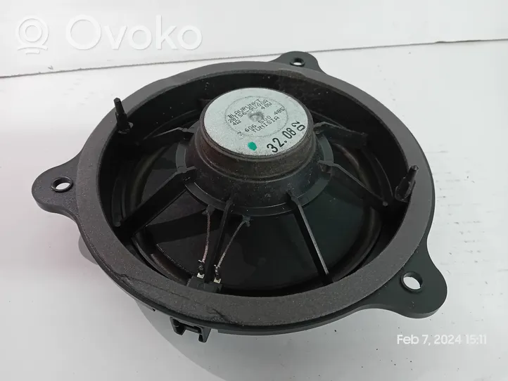 Nissan Qashqai+2 Garsiakalbis (-iai) priekinėse duryse 28156-9U00A