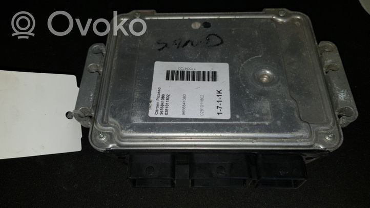 Citroen Xsara Picasso Variklio valdymo blokas 0281011802