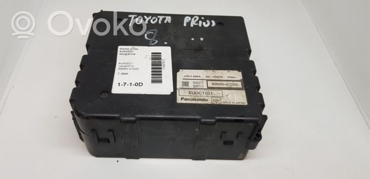 Toyota Prius (XW20) Ramka / Moduł bezpieczników 8968047020