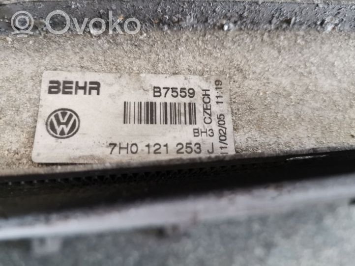 Volkswagen Multivan T5 Dzesēšanas šķidruma radiators 7H0121253J