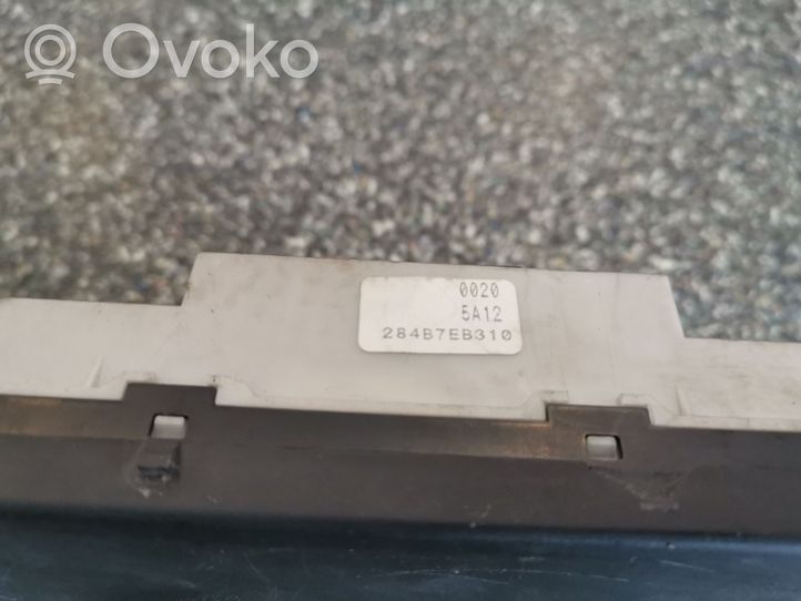 Nissan Pathfinder R51 Module de fusibles 284B7EB310